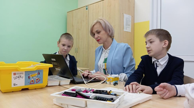 Кружок: «Веселые Роботы» Отряд изобретателей.